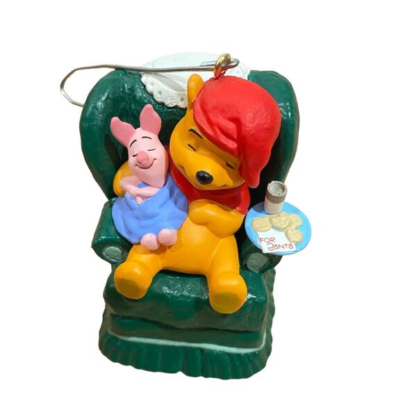 NWT/Box Hallmark VTG Waiting On Santa Winnie The Pooh Ornament - Picture 1 of 7